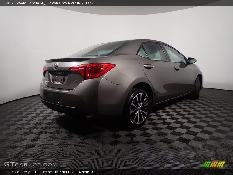 Falcon Gray Metallic / Black 2017 Toyota Corolla SE