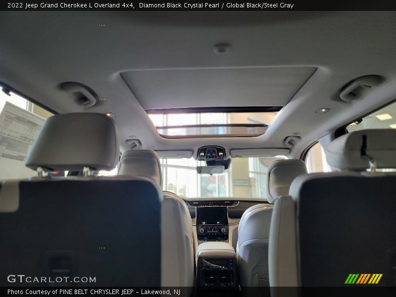 Diamond Black Crystal Pearl / Global Black/Steel Gray 2022 Jeep Grand Cherokee L Overland 4x4