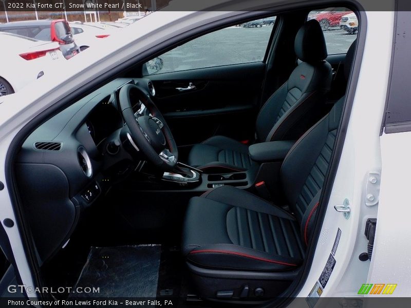 Snow White Pearl / Black 2022 Kia Forte GT