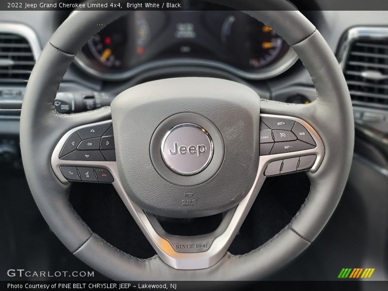 Bright White / Black 2022 Jeep Grand Cherokee Limited 4x4