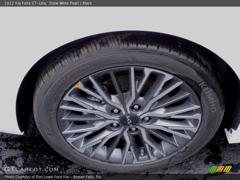 Snow White Pearl / Black 2022 Kia Forte GT-Line