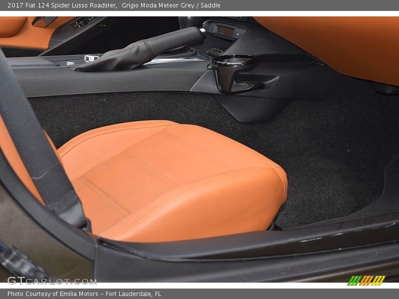 Grigio Moda Meteor Grey / Saddle 2017 Fiat 124 Spider Lusso Roadster