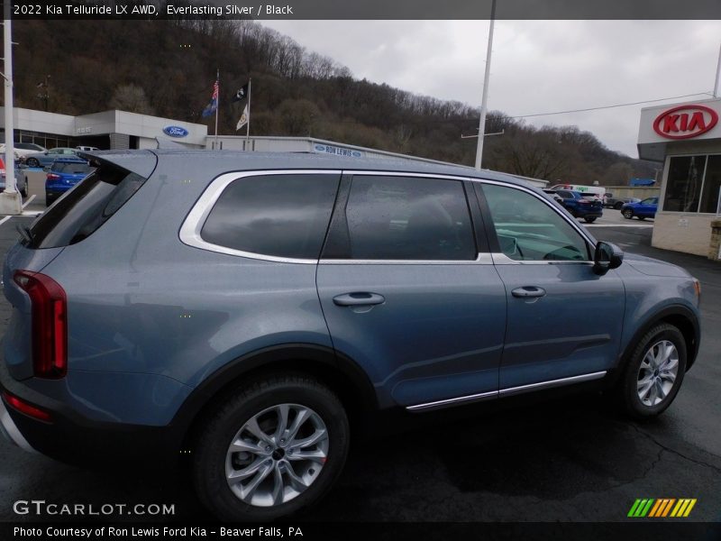 Everlasting Silver / Black 2022 Kia Telluride LX AWD