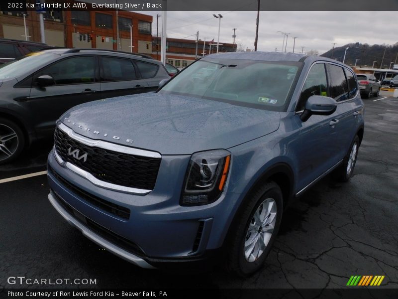 Everlasting Silver / Black 2022 Kia Telluride LX AWD