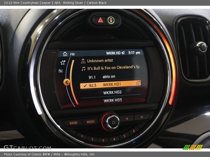 Melting Silver / Carbon Black 2019 Mini Countryman Cooper S All4