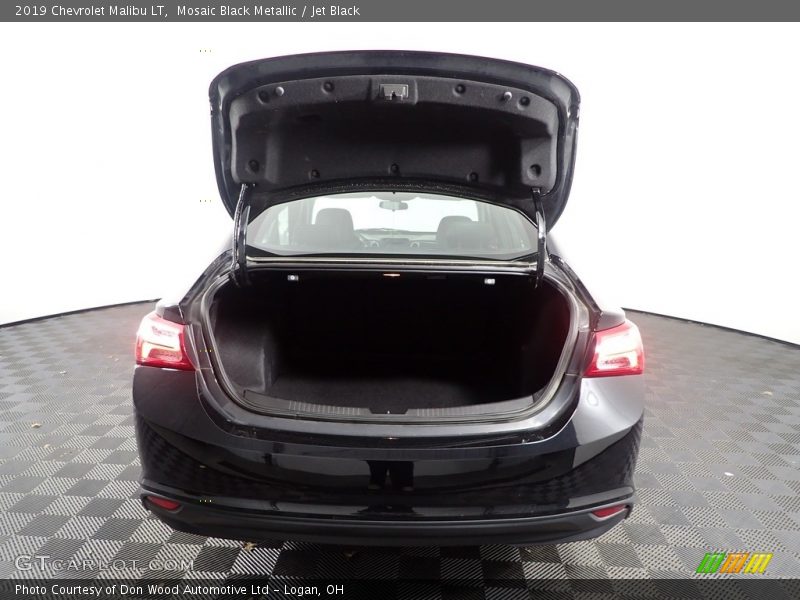 Mosaic Black Metallic / Jet Black 2019 Chevrolet Malibu LT