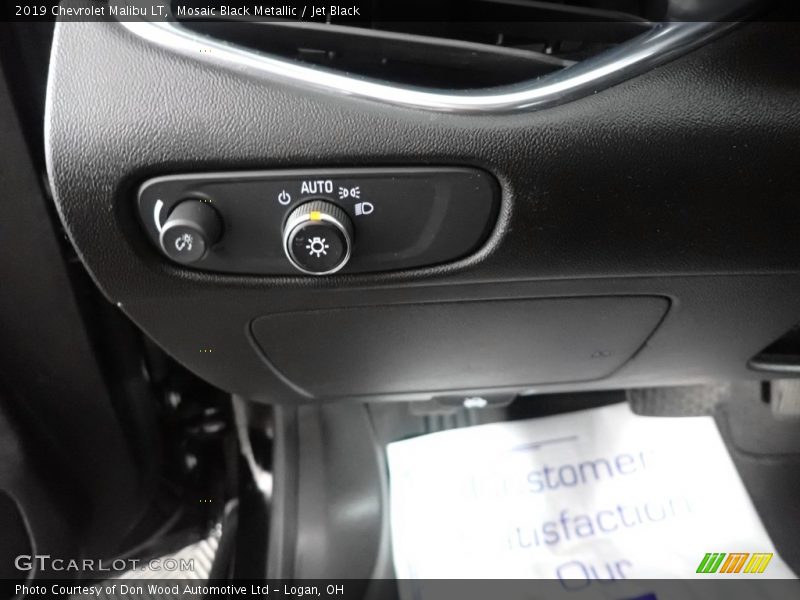 Mosaic Black Metallic / Jet Black 2019 Chevrolet Malibu LT