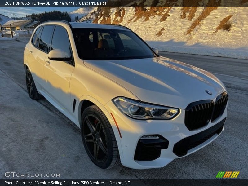 Alpine White / Canberra Beige 2021 BMW X5 xDrive40i