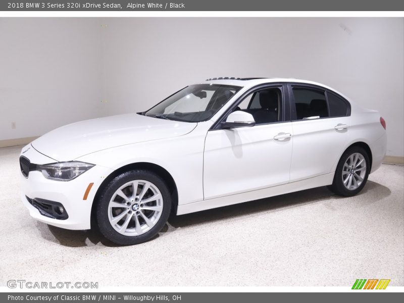 Alpine White / Black 2018 BMW 3 Series 320i xDrive Sedan