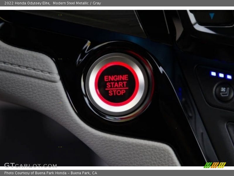 Modern Steel Metallic / Gray 2022 Honda Odyssey Elite