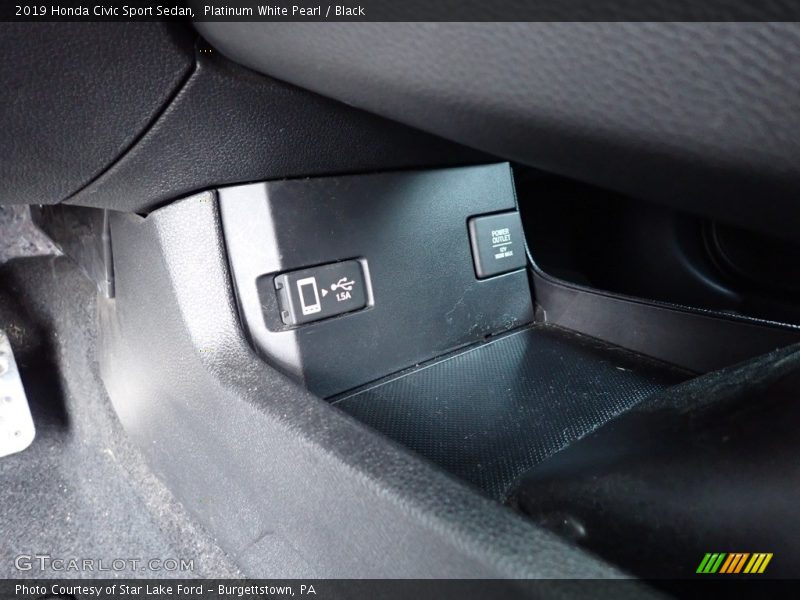 Platinum White Pearl / Black 2019 Honda Civic Sport Sedan