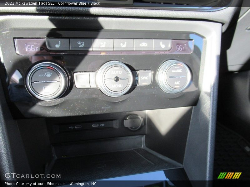 Cornflower Blue / Black 2022 Volkswagen Taos SEL