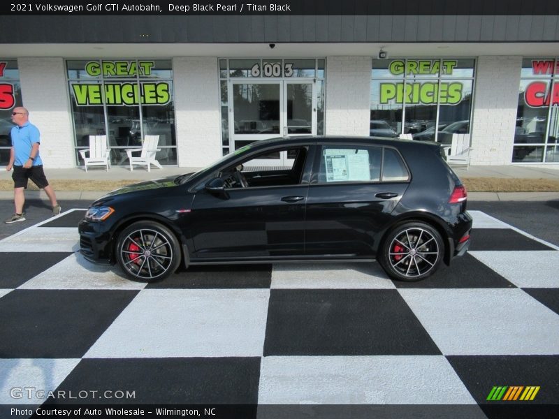 Deep Black Pearl / Titan Black 2021 Volkswagen Golf GTI Autobahn