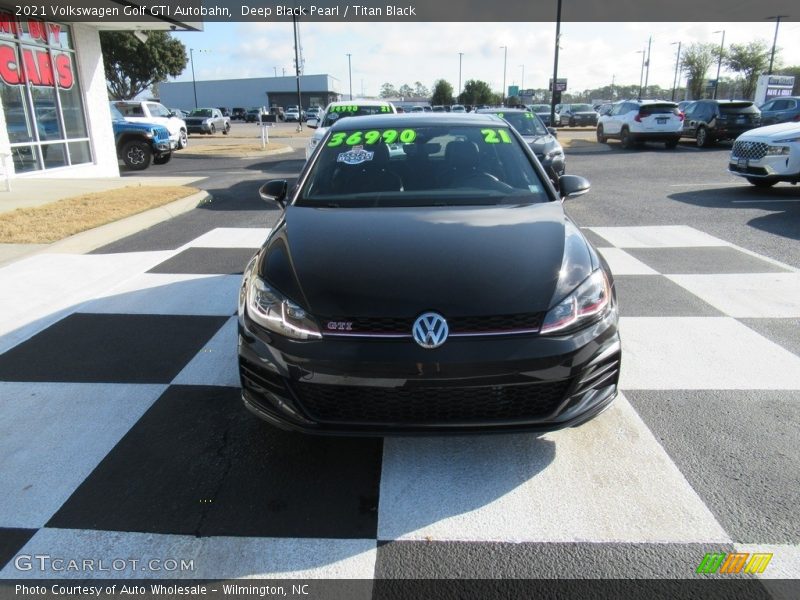 Deep Black Pearl / Titan Black 2021 Volkswagen Golf GTI Autobahn