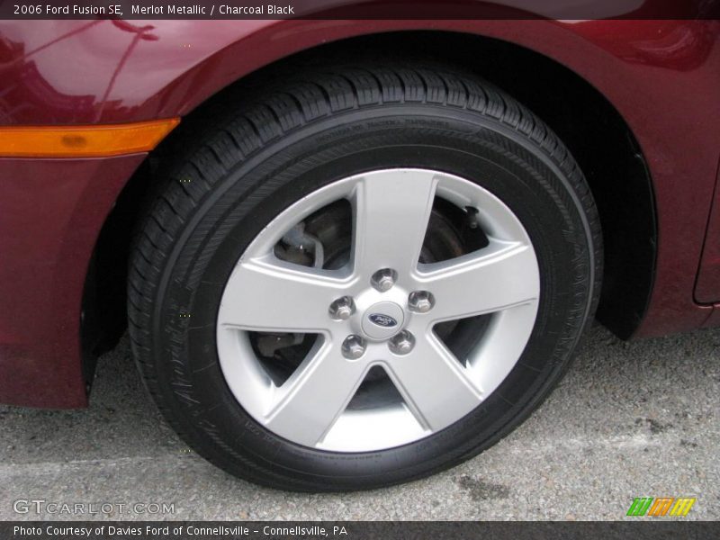 Merlot Metallic / Charcoal Black 2006 Ford Fusion SE