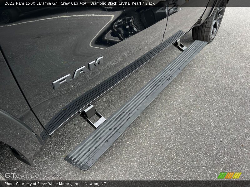 Power step bar - 2022 Ram 1500 Laramie G/T Crew Cab 4x4