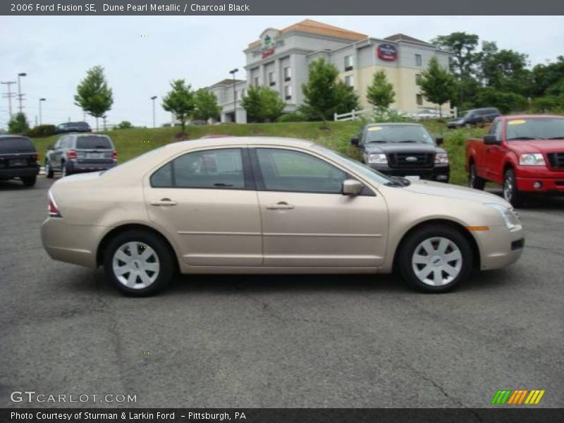 Dune Pearl Metallic / Charcoal Black 2006 Ford Fusion SE