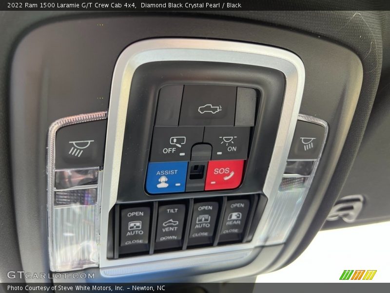 Controls of 2022 1500 Laramie G/T Crew Cab 4x4