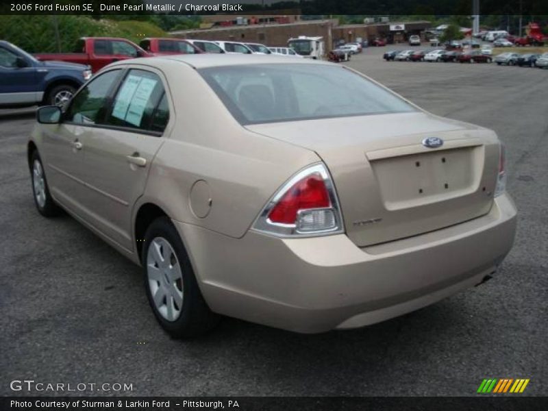 Dune Pearl Metallic / Charcoal Black 2006 Ford Fusion SE