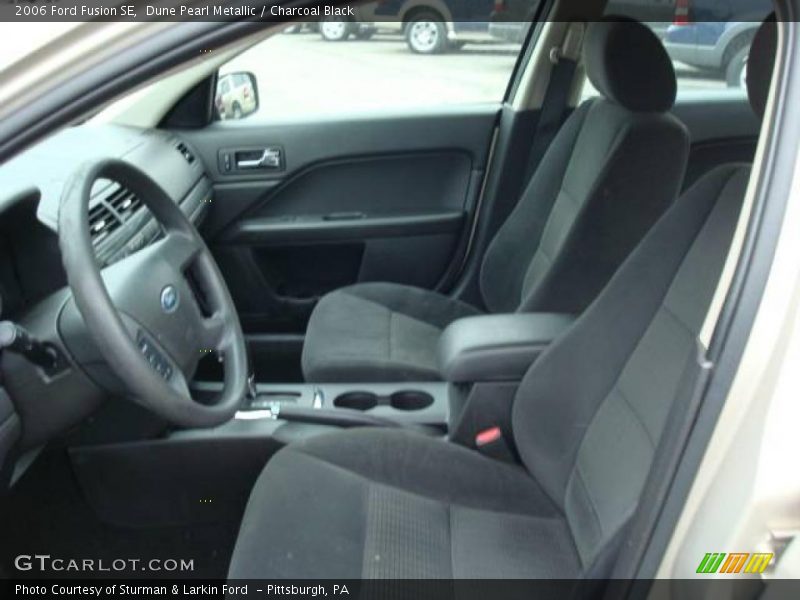 Dune Pearl Metallic / Charcoal Black 2006 Ford Fusion SE