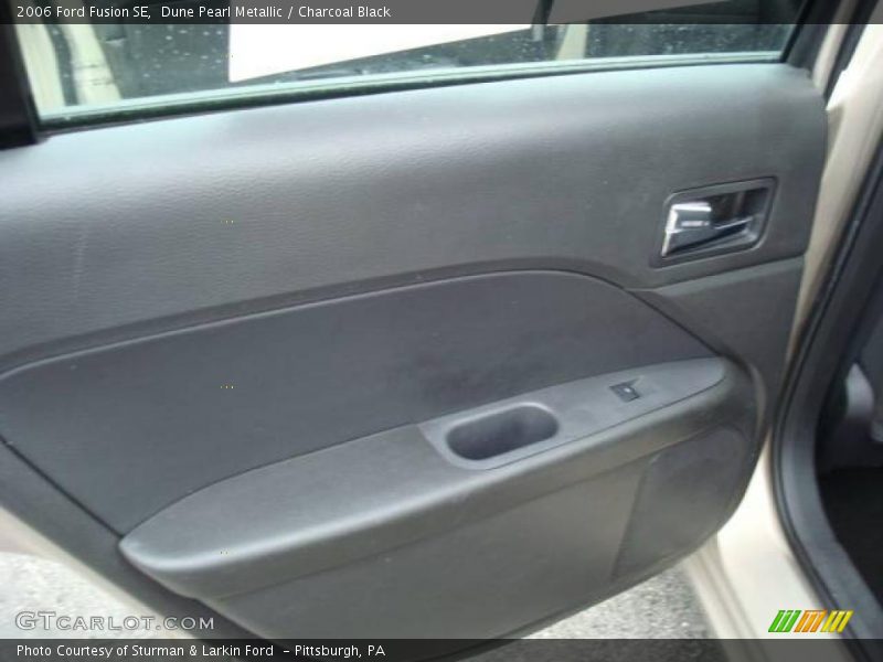 Dune Pearl Metallic / Charcoal Black 2006 Ford Fusion SE