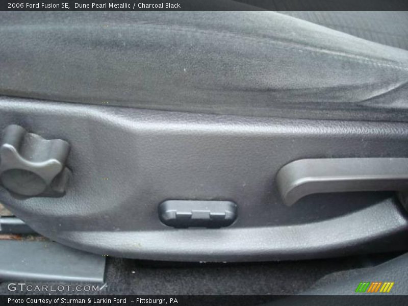 Dune Pearl Metallic / Charcoal Black 2006 Ford Fusion SE