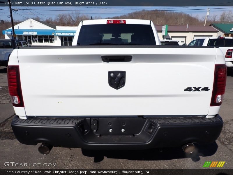 Bright White / Black 2022 Ram 1500 Classic Quad Cab 4x4