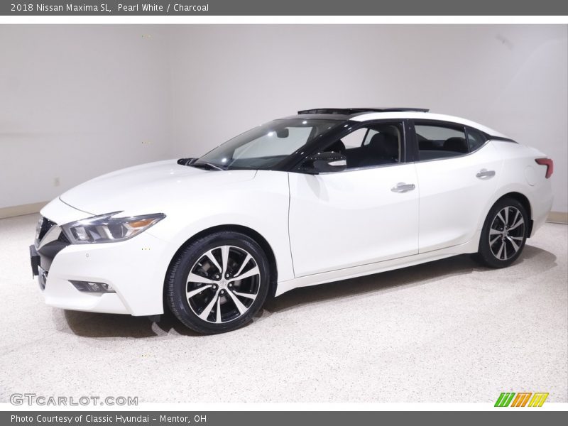 Pearl White / Charcoal 2018 Nissan Maxima SL