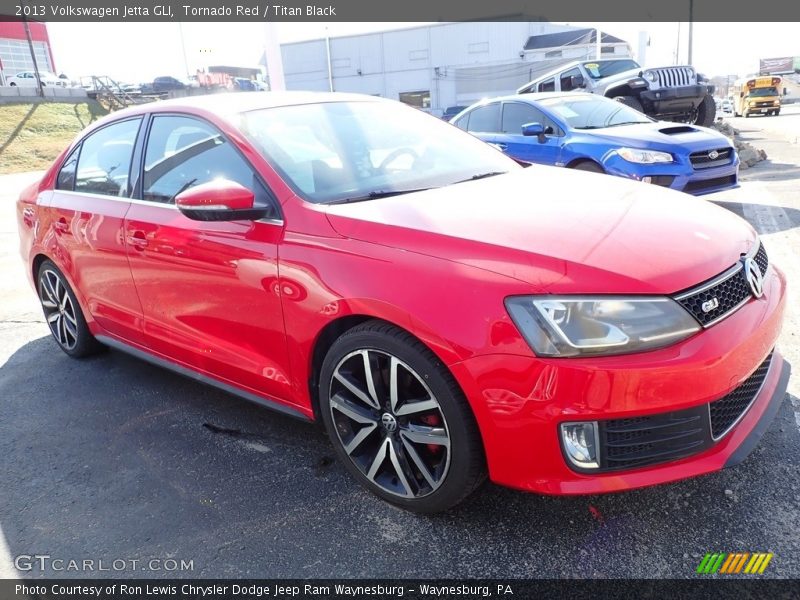 Front 3/4 View of 2013 Jetta GLI