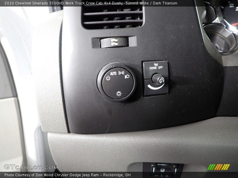 Controls of 2010 Silverado 3500HD Work Truck Crew Cab 4x4 Dually