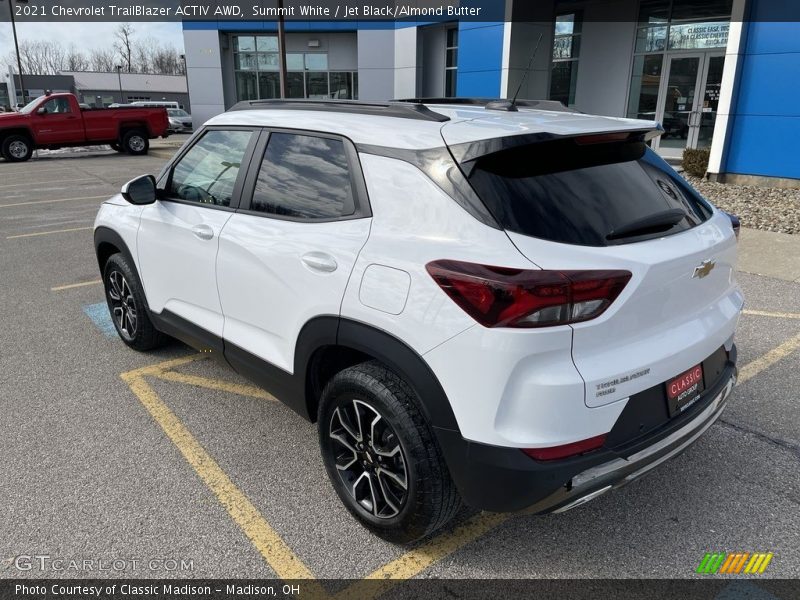 Summit White / Jet Black/Almond Butter 2021 Chevrolet TrailBlazer ACTIV AWD