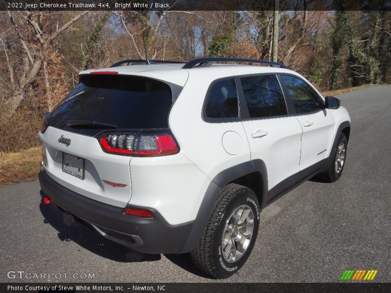 Bright White / Black 2022 Jeep Cherokee Trailhawk 4x4
