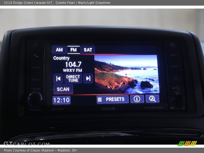 Granite Pearl / Black/Light Graystone 2019 Dodge Grand Caravan SXT