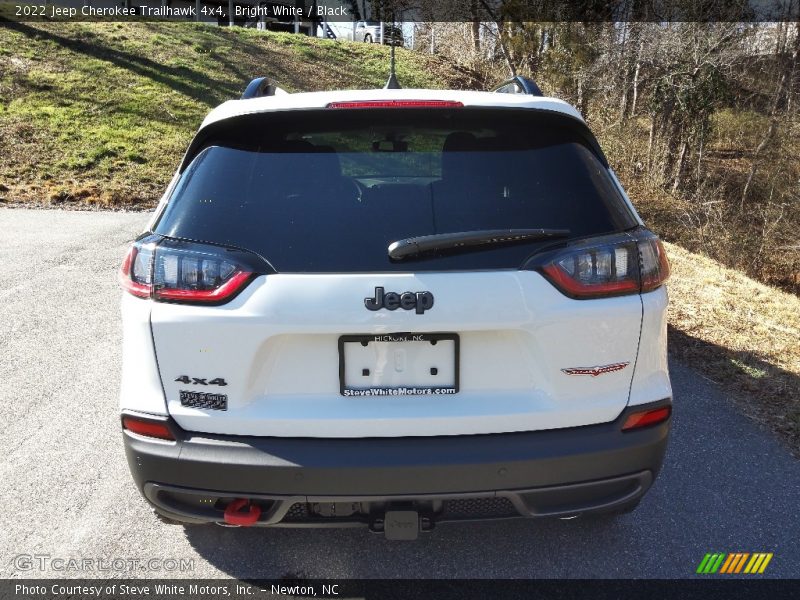 Bright White / Black 2022 Jeep Cherokee Trailhawk 4x4