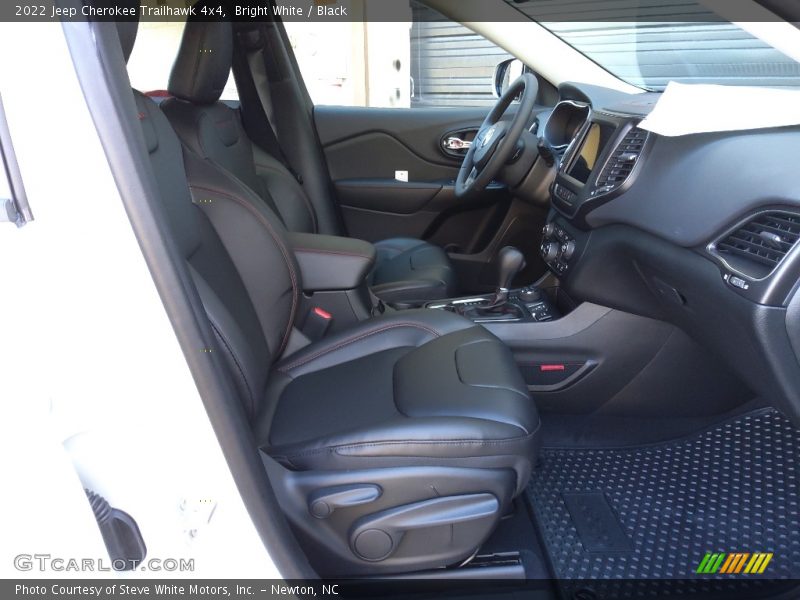 Front Seat of 2022 Cherokee Trailhawk 4x4
