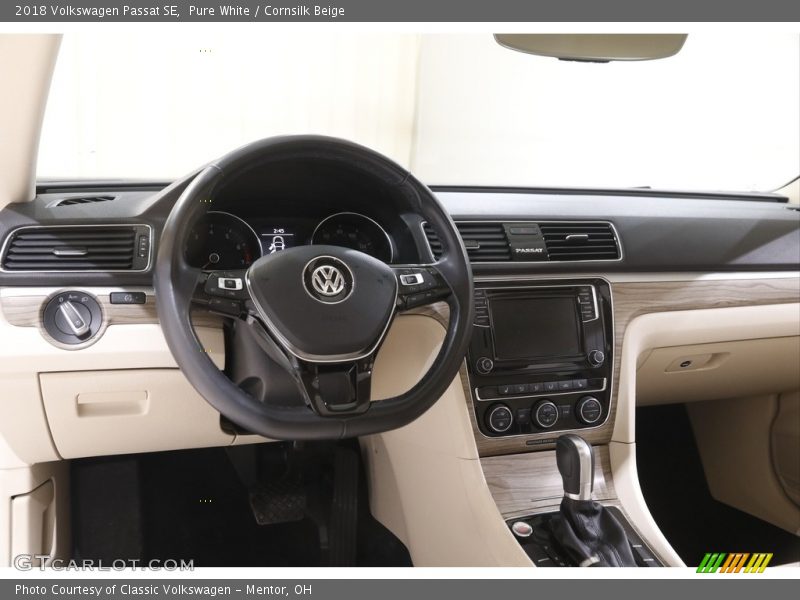 Pure White / Cornsilk Beige 2018 Volkswagen Passat SE