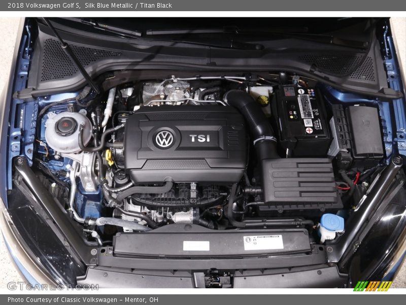 Silk Blue Metallic / Titan Black 2018 Volkswagen Golf S