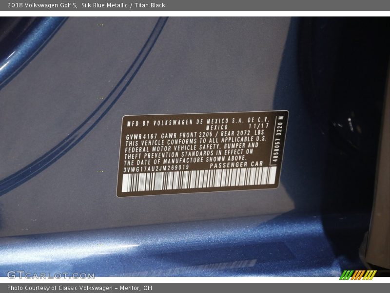 Silk Blue Metallic / Titan Black 2018 Volkswagen Golf S
