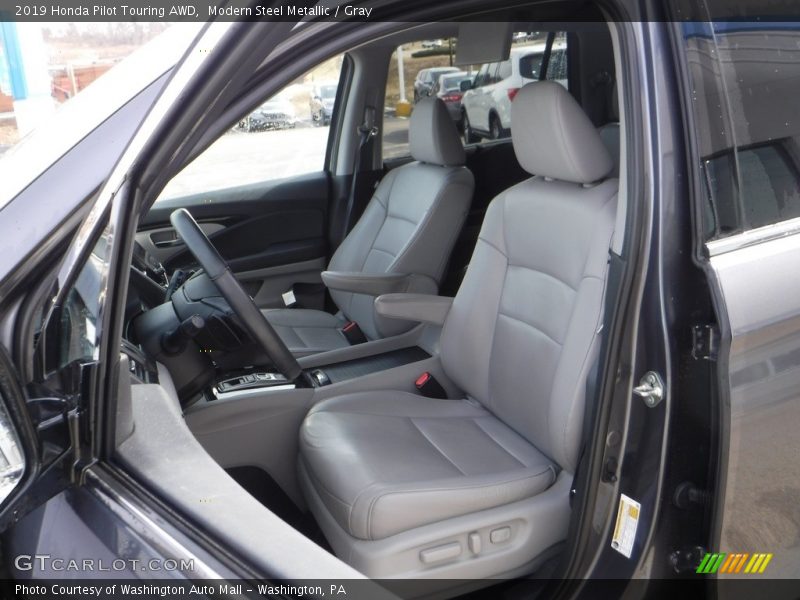 Modern Steel Metallic / Gray 2019 Honda Pilot Touring AWD