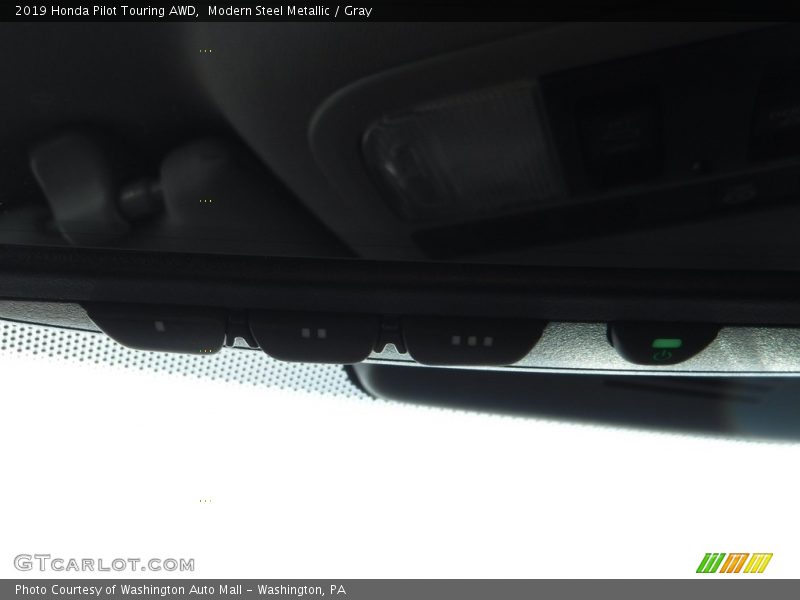 Modern Steel Metallic / Gray 2019 Honda Pilot Touring AWD