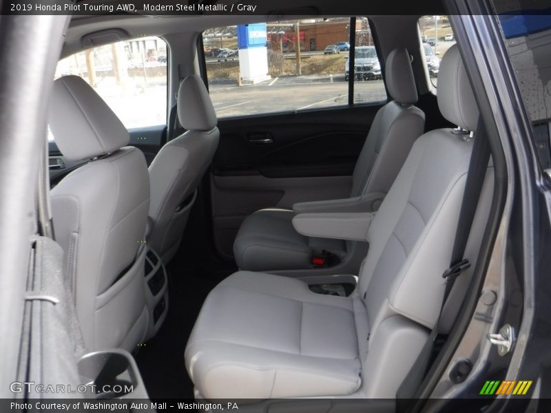 Modern Steel Metallic / Gray 2019 Honda Pilot Touring AWD