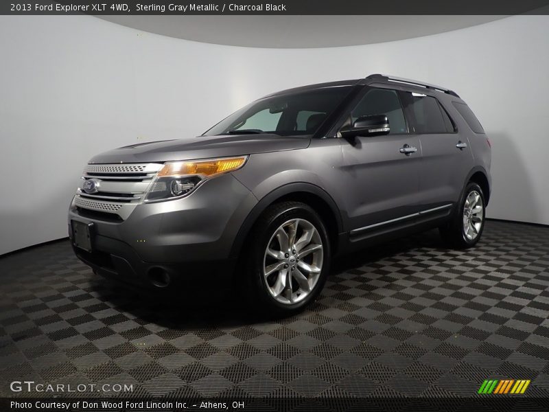 Sterling Gray Metallic / Charcoal Black 2013 Ford Explorer XLT 4WD