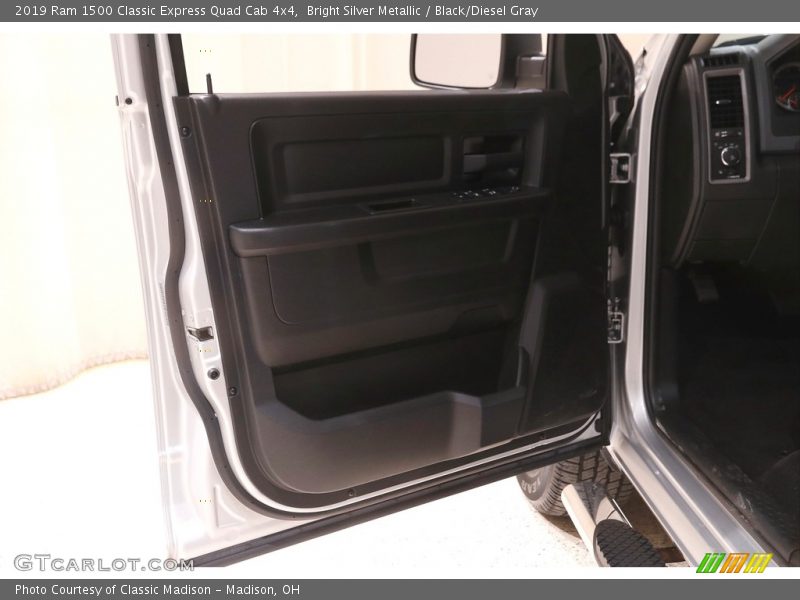 Bright Silver Metallic / Black/Diesel Gray 2019 Ram 1500 Classic Express Quad Cab 4x4