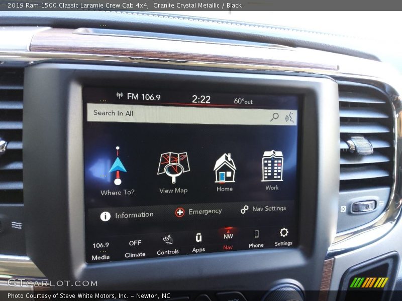 Controls of 2019 1500 Classic Laramie Crew Cab 4x4