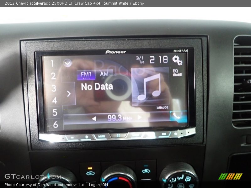 Summit White / Ebony 2013 Chevrolet Silverado 2500HD LT Crew Cab 4x4