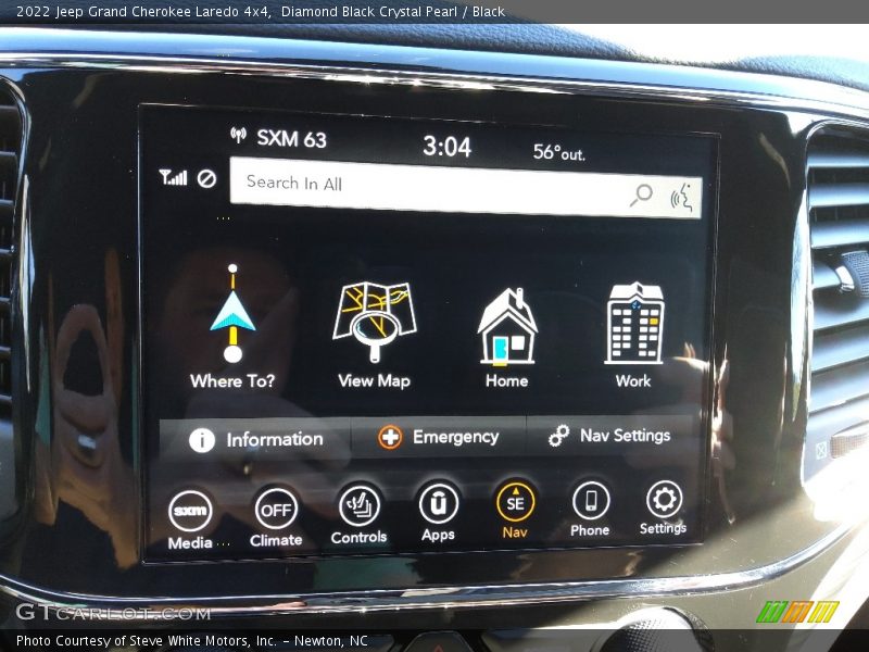 Diamond Black Crystal Pearl / Black 2022 Jeep Grand Cherokee Laredo 4x4