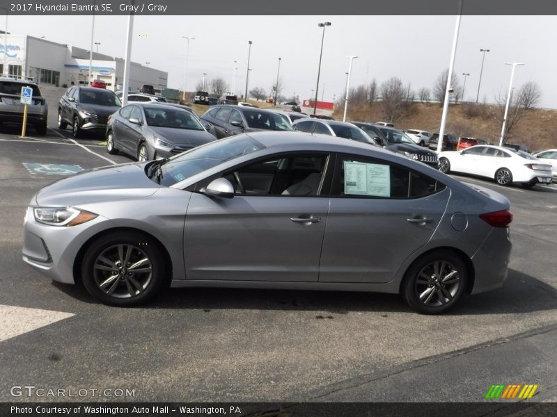 Gray / Gray 2017 Hyundai Elantra SE