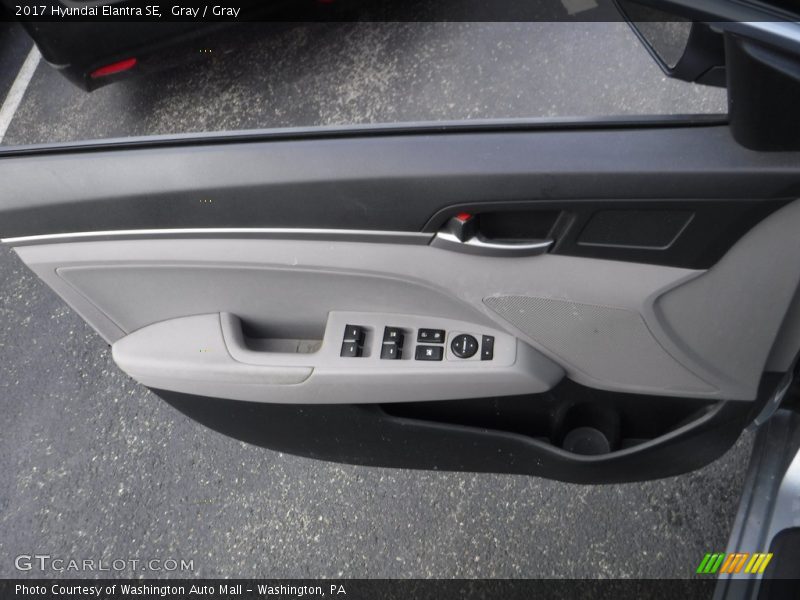 Gray / Gray 2017 Hyundai Elantra SE