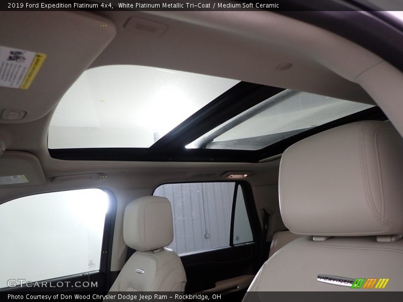 White Platinum Metallic Tri-Coat / Medium Soft Ceramic 2019 Ford Expedition Platinum 4x4