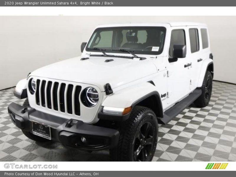 Bright White / Black 2020 Jeep Wrangler Unlimited Sahara 4x4